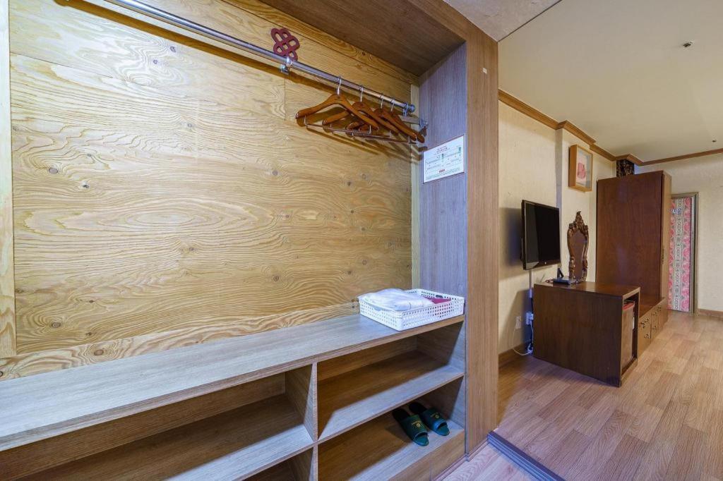 Hotel Olympic Changwon Esterno foto